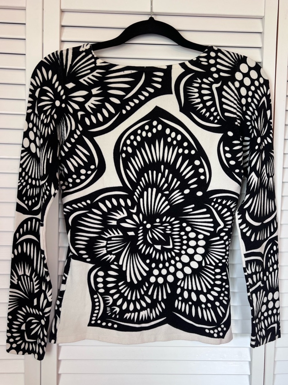 Set Of Two Jersey Knit Long Sleeve Tops Abstract Flower Animal Print EUC Size: S - Picture 3 of 16
